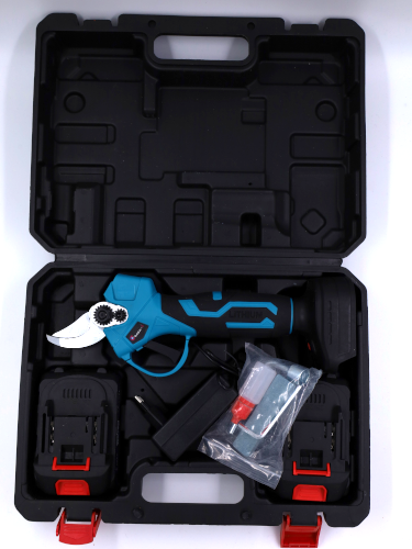 Сучкорез Makita — аккумуляторный секатор для точной обрезки