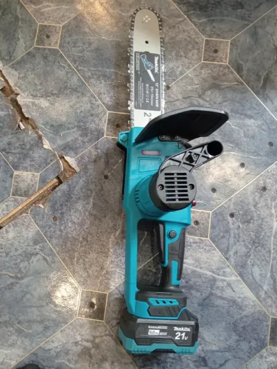 Отзыв о лучшей электрической пиле Makita